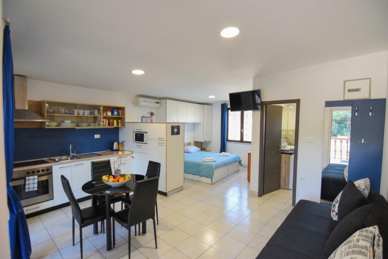 F-Holiday Apartment ซาดาร์ ภายนอก รูปภาพ