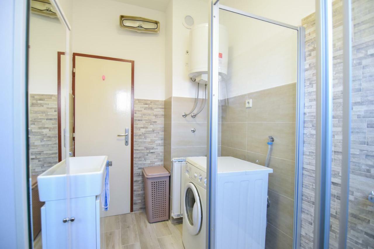 F-Holiday Apartment ซาดาร์ ภายนอก รูปภาพ